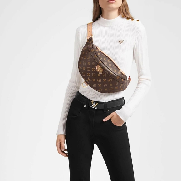 RARE! LIKE NEW! PLouis Vuitton Monogram Bumbag FANNY PACK WAIST BAG LV - Picture 1 of 16